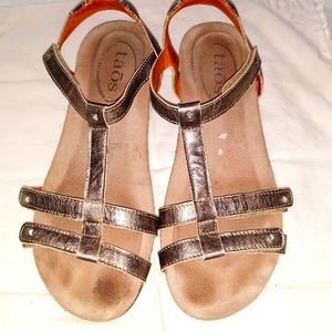Taos sandals sz.6